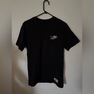 nike tshirt